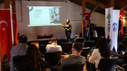 Efes Selçuk’ta Gençlere Kariyer Rehberliği Eğitimi
