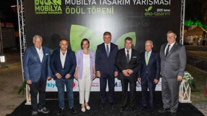 Ezber Bozan Tasarımcılar Ödüllerine Kavuştu