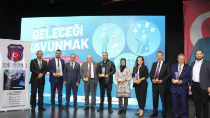 Geleceği Savunmak” Sempozyumu’nda Toplumun Kanayan Yaraları Masaya Yatırıldı