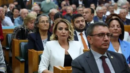 "Halka Sefalet, Müteahhitlere Servet"