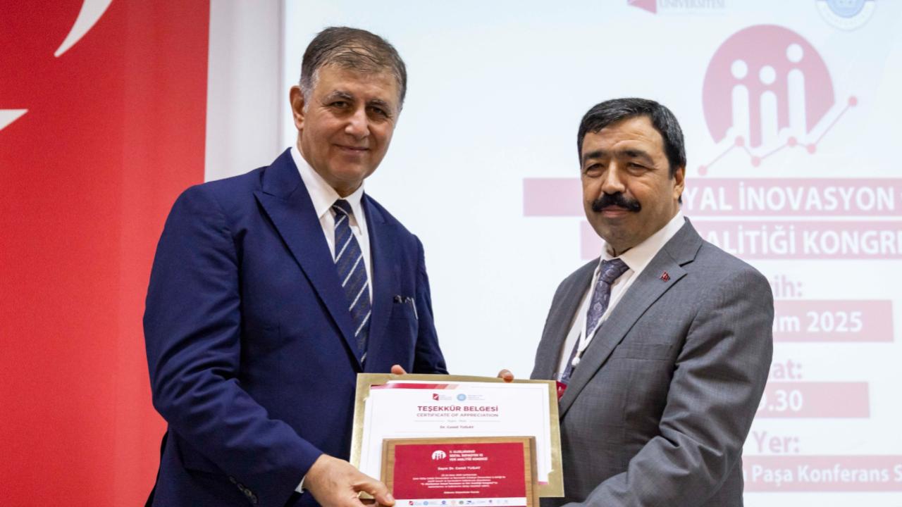 “İnovasyonu İzmir’in kültürüne dönüştüreceğiz”