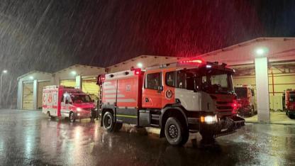 İzmir İtfaiyesi Sındırgı’daki deprem bölgesinde hazır bekliyor