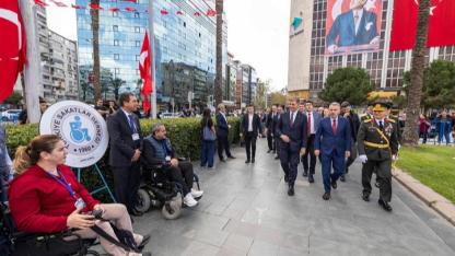 İzmir’de Cumhuriyet Bayramı kutlamaları başladı