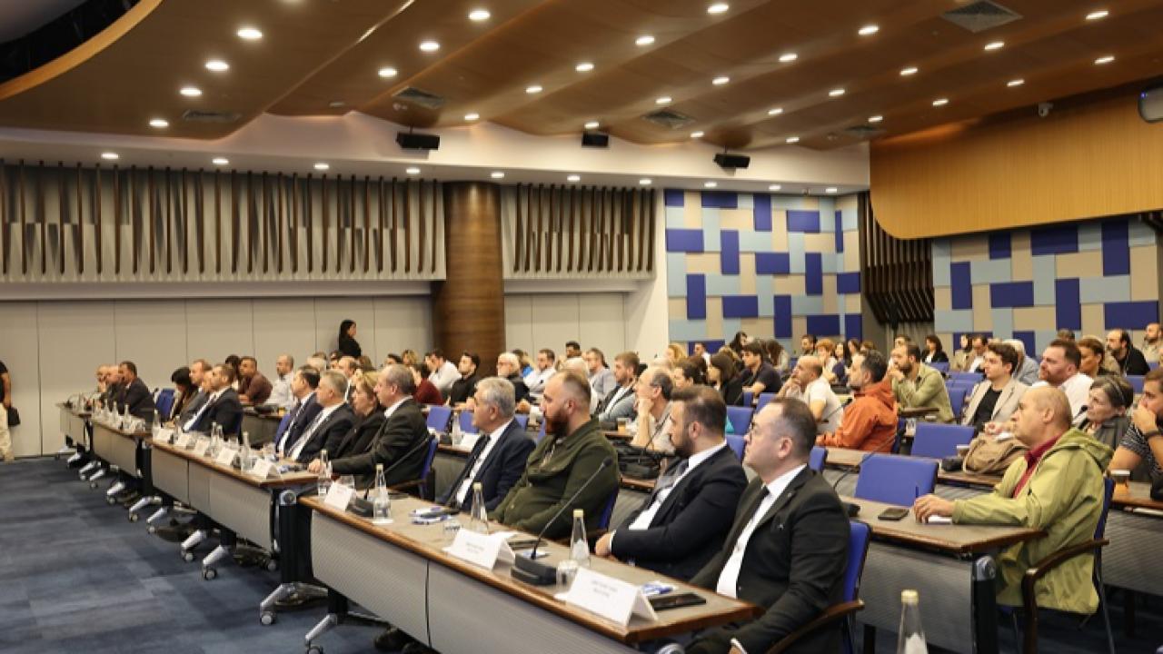 İzmir’de Dönüşüm İçin Dünya Bankası Kredisi Çağrısı