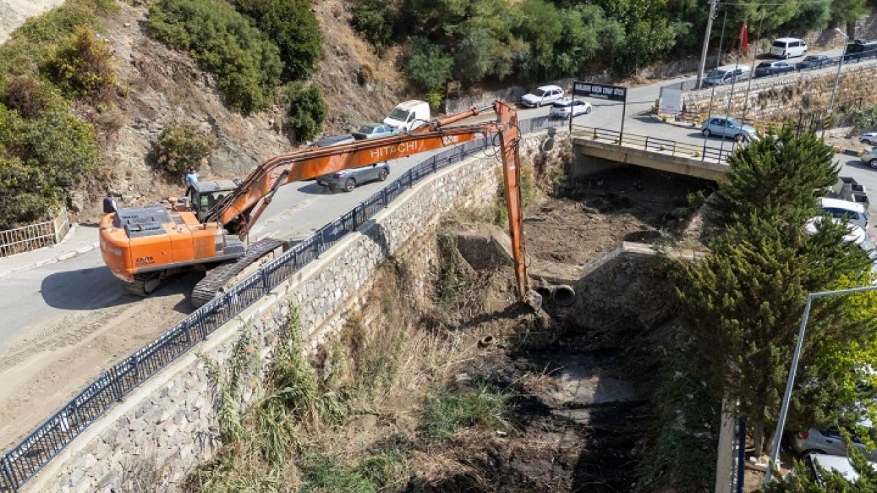 İZSU’dan Kışa Hazırlık: 447 Kilometrelik Kanal, 98 Dere Temizlendi