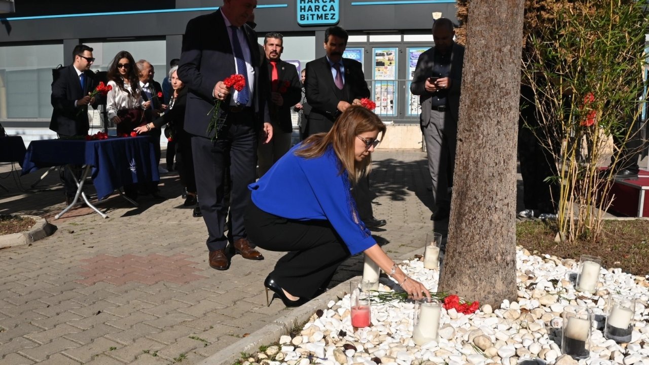 Karabağlar, 30 Ekim depreminde yaşamını yitirenleri unutmadı