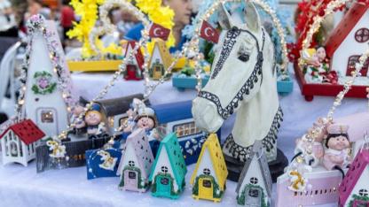 Karşıyaka’da ‘El Emeği Gece Pazarı’ sezonu kapattı