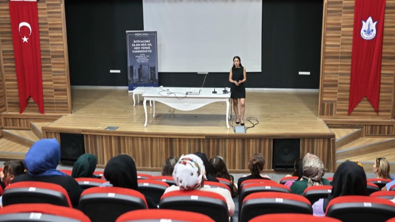 Konak’ta annelere “çocuk sağlığı” semineri