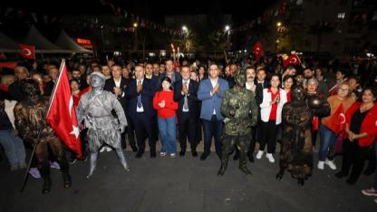 Narlıdere Cumhuriyet’i Fener Alayı ile Kutladı