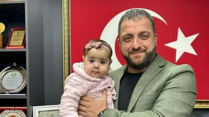 Pınarbaşı Esnafı SMA Hastası Esma Bebek’i Hayaline Kavuşturdu