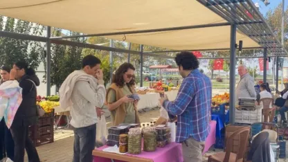 Efes Selçuk’ta Kadın Emeği Üretici Pazarı Büyüyor