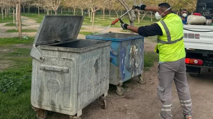 İzmir’de Karasinekle Yoğun Mücadele Başladı