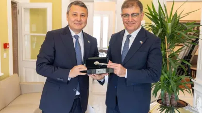 Başkan Tugay: “Türk-Kazak Bağı Akrabalık Gibidir”