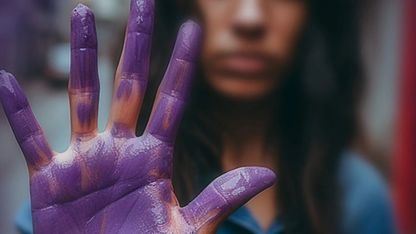 Karabağlar’da Kadın Cinayetlerine Karşı 24 Saatlik Nöbet