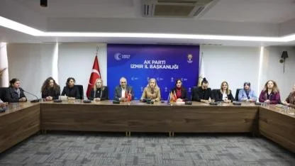 AK Kadın İzmir’den 25 Kasım Mesajı