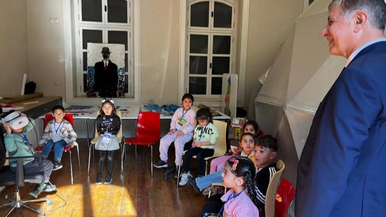 Başkan Tugay: “Her şey çocuklar için”