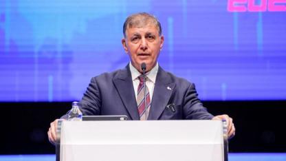 Başkan Tugay’dan İzmir’e Büyük Sürpriz