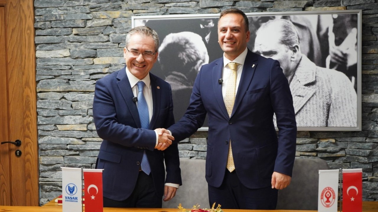 Bornova’da Üniversite Yerleşkesine Sürdürülebilir Atık Yönetimi Modeli