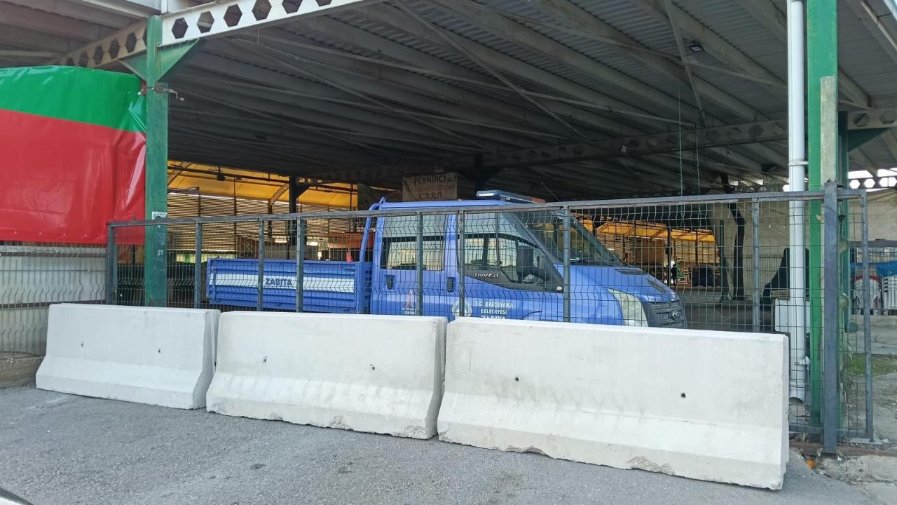 Bostanlı Pazarı tartışması büyüyor