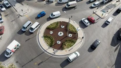 Buca’da Kurakçıl Peyzajla Yeşil Alanlarda Büyük Dönüşüm