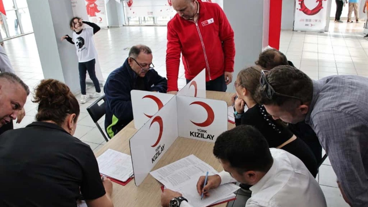 Buca’da Okullar “Bir Damla Hayat” İçin Kenetlendi