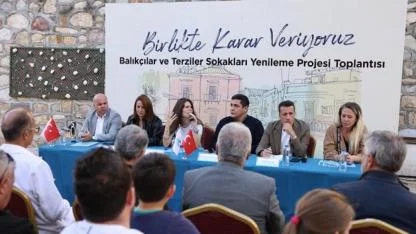 Çeşme’de Balıkçılar ve Terziler Sokağı yenileniyor