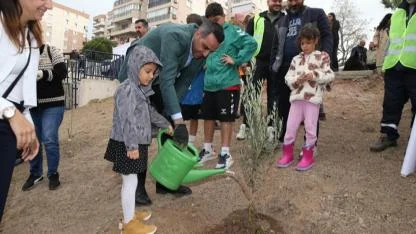 Çiğli’de 400 Fidan Toprakla Buluştu