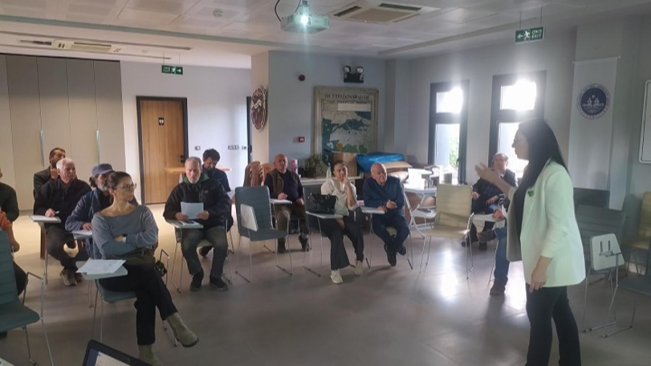 Efes Selçuklu Üreticilere Toprak Analizi Desteği