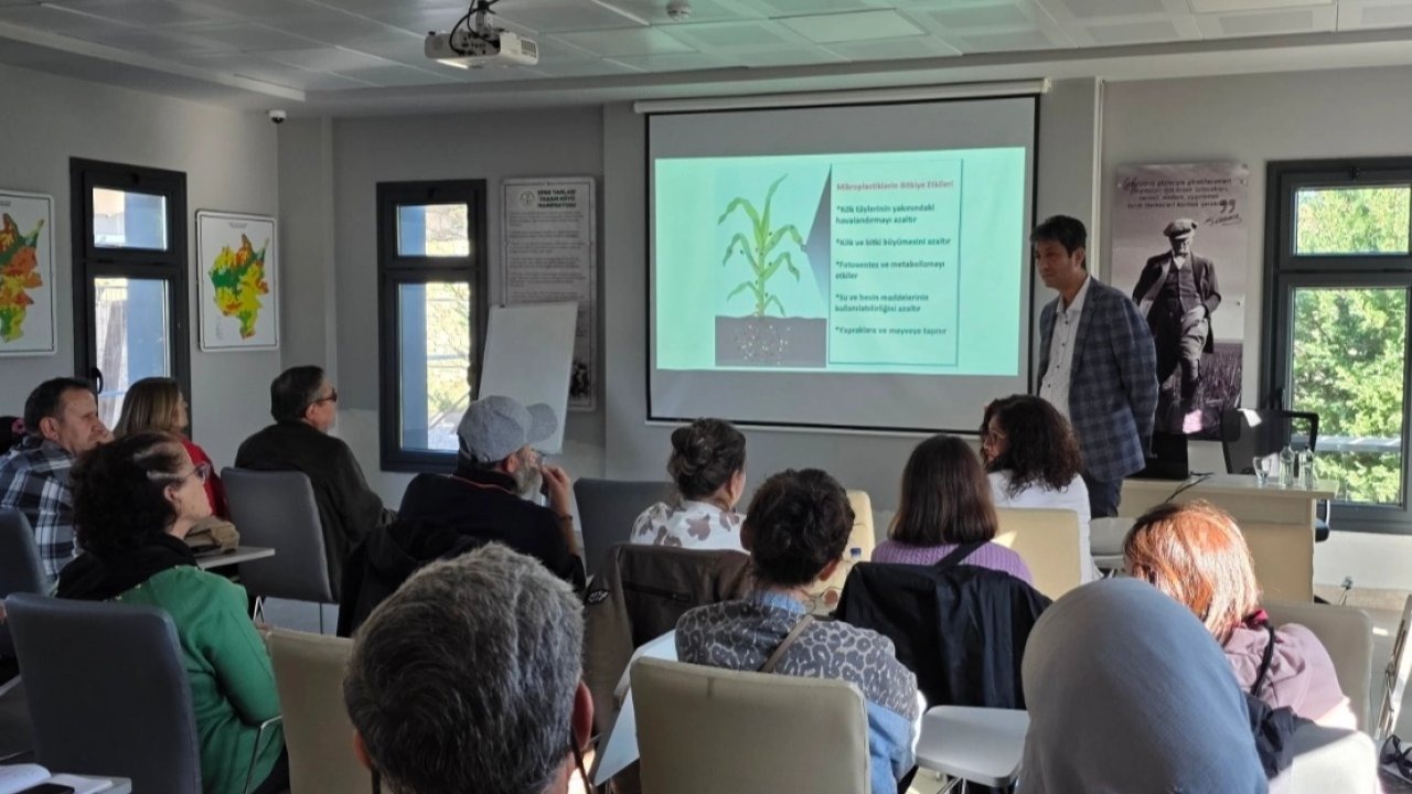 Efes Tarlası Üretici Pazarı’nda Geri Dönüşüm Farkındalığı