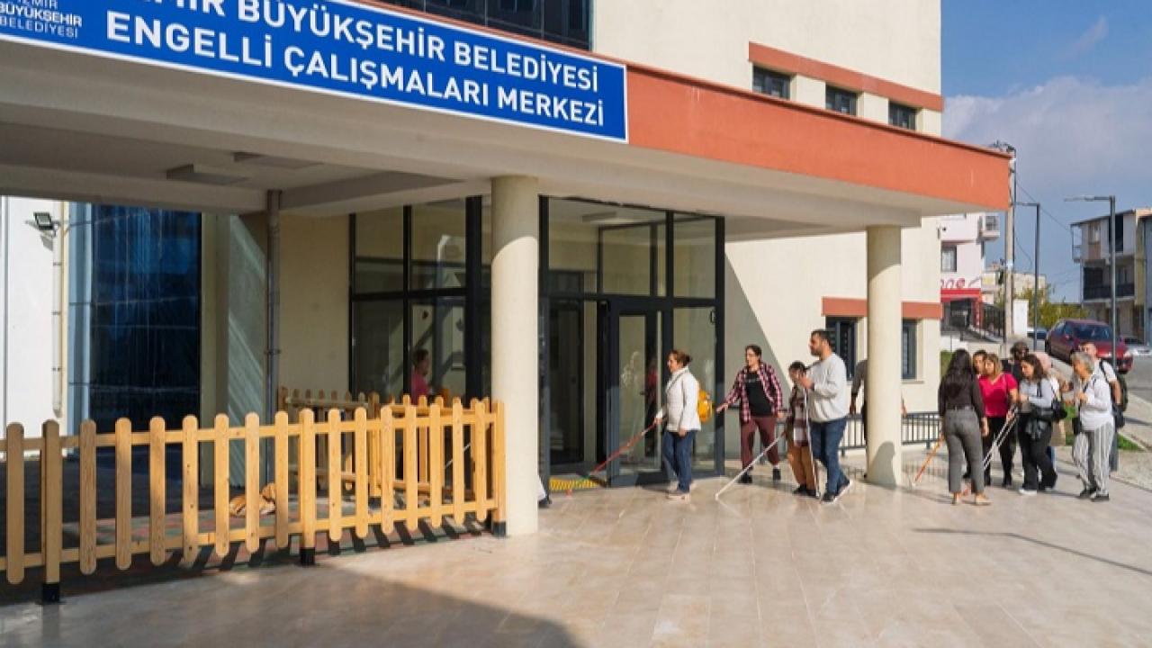 Görme Engelliler Dansla Özgürleşti