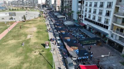 İzmir “Ata’ya Saygı Yürüyüşü”nde Buluştu