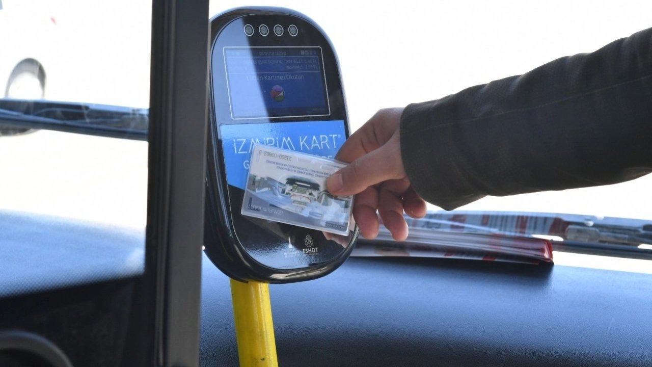 İzmir’de Genç İzmirim Kart Dönemi Başlıyor