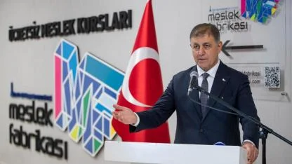 İzmir’de Sanayi Sitesinde İlk Meslek Fabrikası Kurs Merkezi