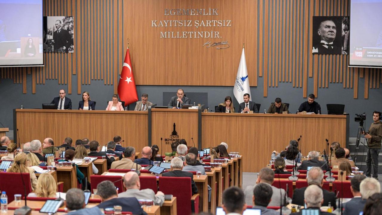 İzmir’de Vapur İskeleri Yenileniyor, Deniz Ulaşımı Güçleniyor