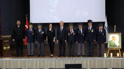 Karabağlar’da 10 Kasım’da Atatürk’ün Bilinmeyen Yönleri Anlatıldı