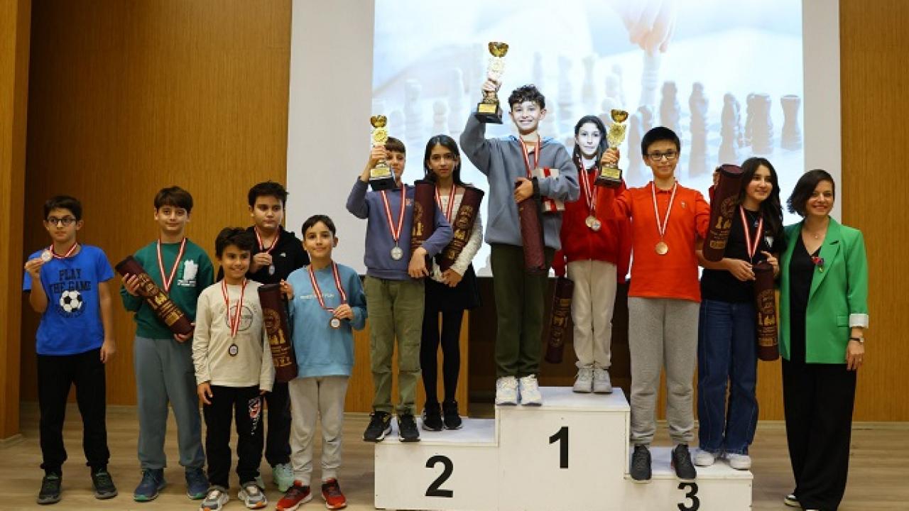 Karabağlar’da Satranç Heyecanı