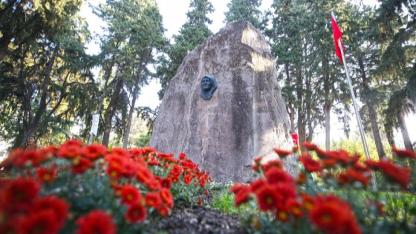 Karşıyaka’da 31. Ata’dan Ana’ya Saygı Koşusu