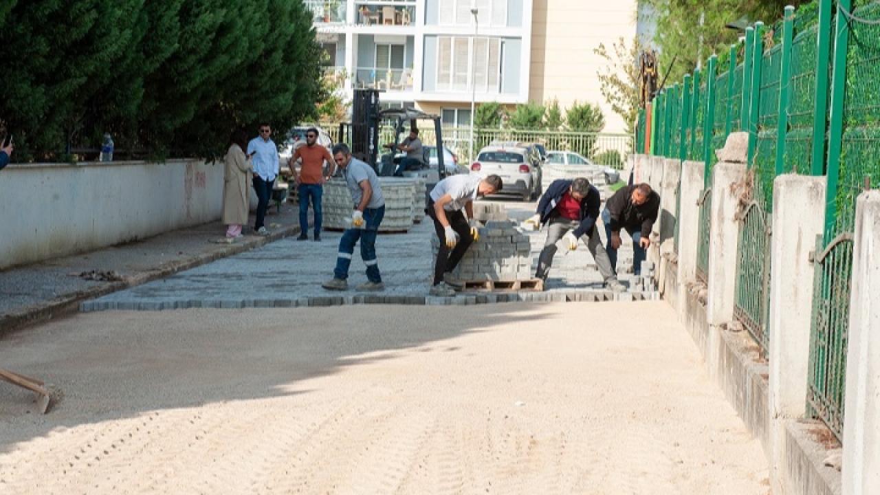 Karşıyaka’da Okul Çevrelerinde Yoğun Yol Bakım Çalışması