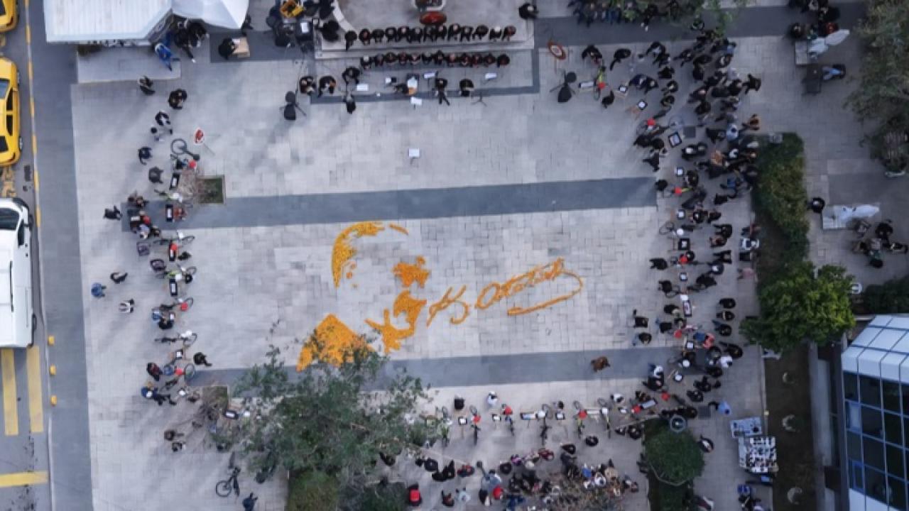 Menderes’te 10 Kasım’da Mandalinalı Atatürk Silüeti