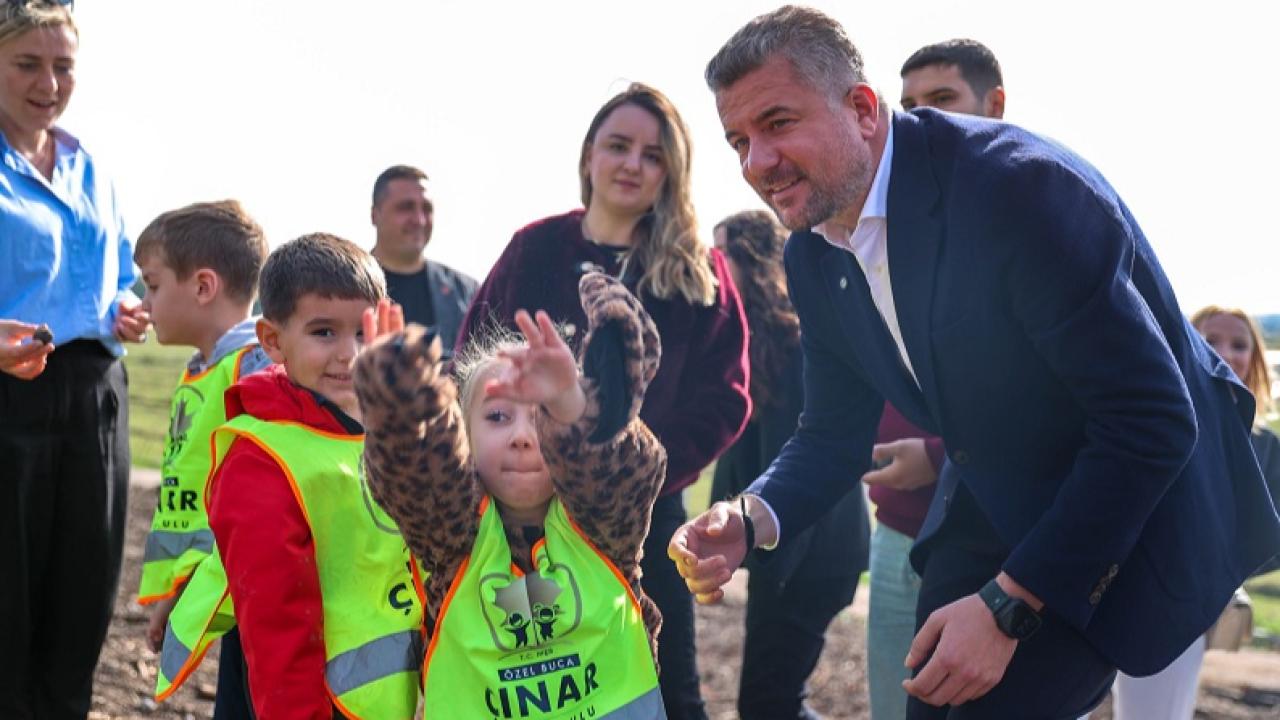 Miniklerden Buca’nın Yanan Ormanlarına Umut