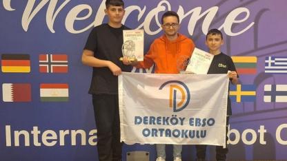 Roma’dan Çifte Dünya İkinciliğiyle Döndüler