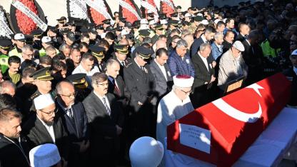 Şehit Polis İçin Toprağa Verildi