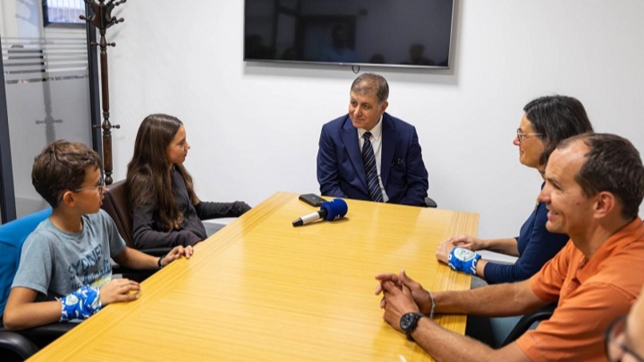 Tugay’dan Dünya Turu Yapan Fransız Aileye İzmir Misafirperverliği