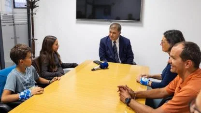 Tugay’dan Dünya Turu Yapan Fransız Aileye İzmir Misafirperverliği