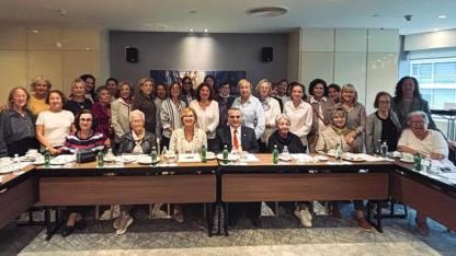 TÜKD İzmir’den Kadınlara Dijital Çağ Eğitimi