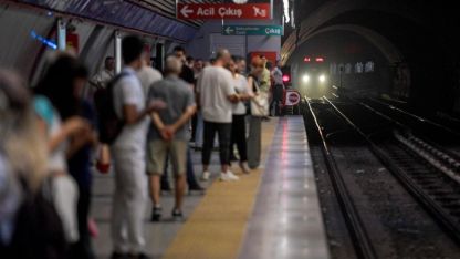 İzmir’de Yılbaşı Gecesi Ulaşım Kesintisiz