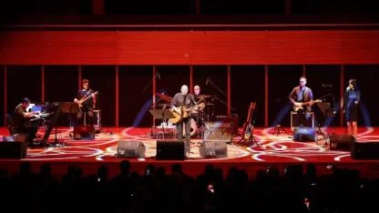 AASSM’de Yeni Yıl Coşkusu Fuat Güner’le Taştı