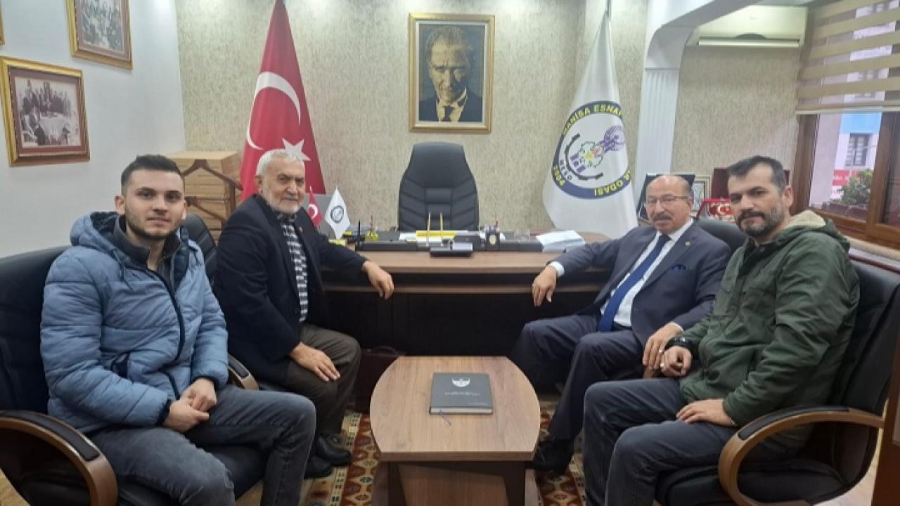 Akova’dan Akyüz’e Ziyaret ve Kitap Jesti