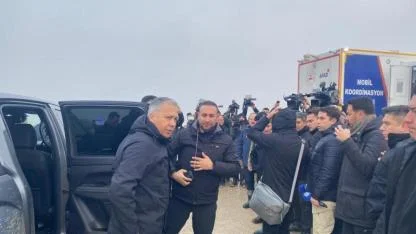 Düşen uçakta ses kayıt cihazı ve kara kutu bulundu