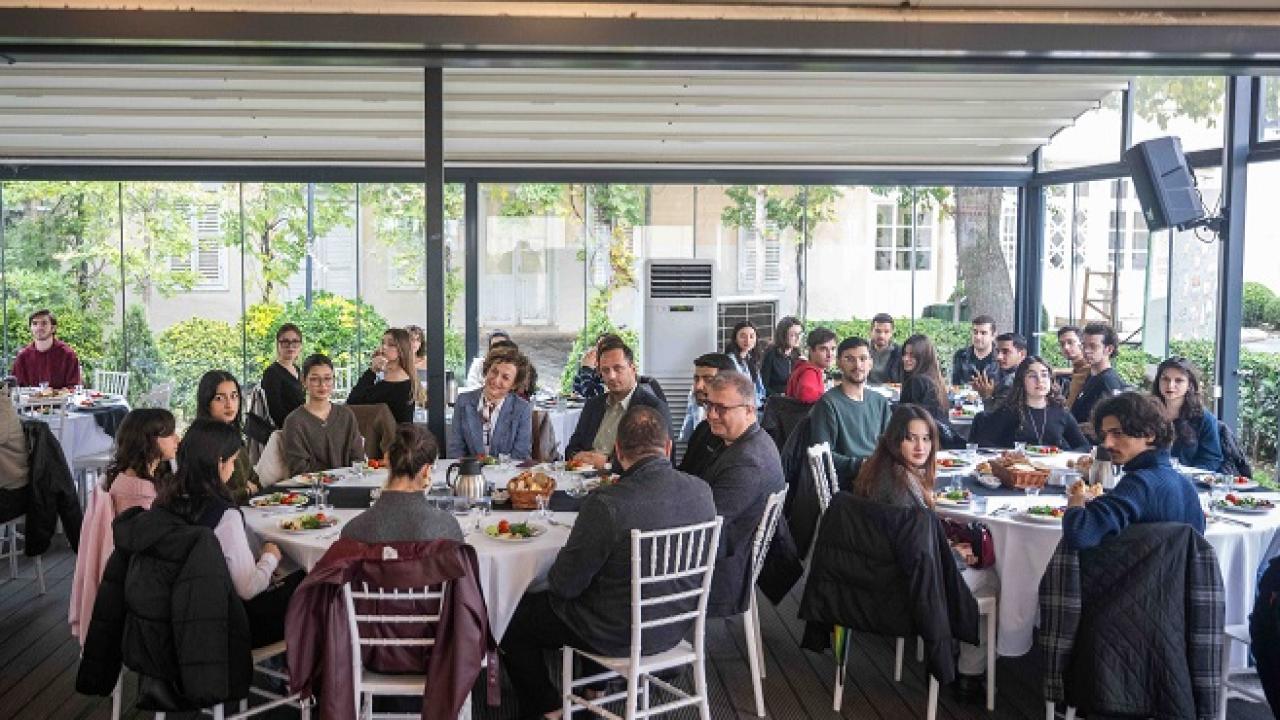 Başkan Eşki’den ÇYDD’li Gençlere Güçlü Cumhuriyet Mesajı